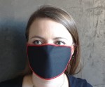 Maska 3 warstwowa z flizeliną, wielorazowa street wear czarno-czerwona